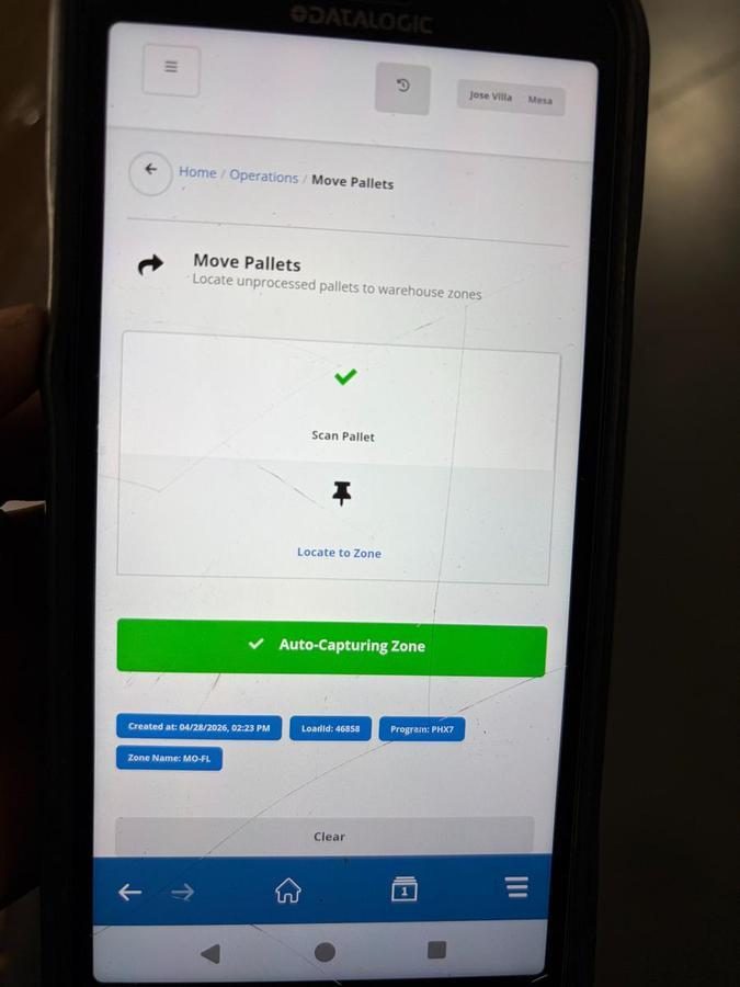 Move Pallets operation screen showing scan and zone location task